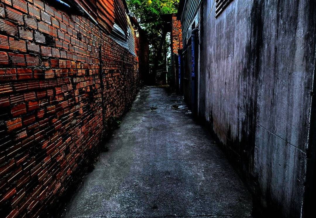 dream of alley